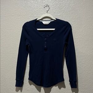 Peter Alexander Womens Size XS Long Sleeve Navy Blue
Henley Top Simple Timeless